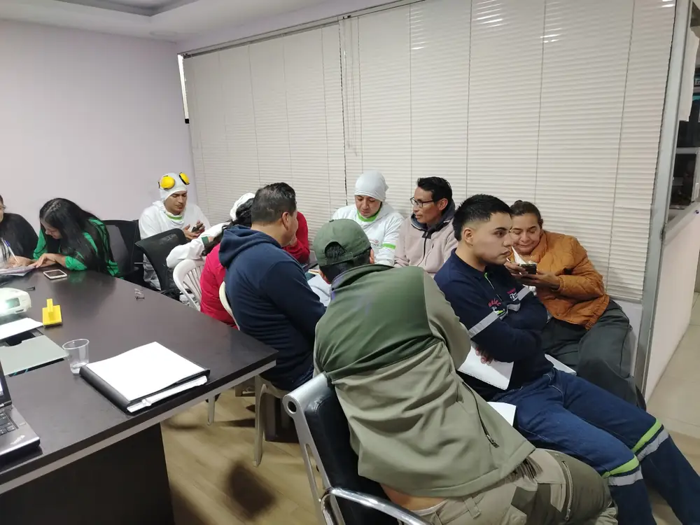 Taller de capacitación en sala de reuniones