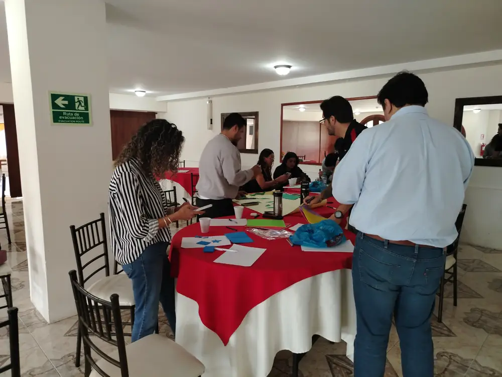 Taller de liderazgo para mandos medios